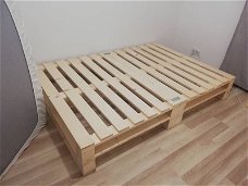 Łóżko drewniane 