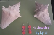 Handmade strijkkralen oorbellen bloemen roze Jewelry by Ly