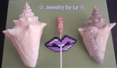 Handmade lollyhouder lippen paars Jewelry by Ly