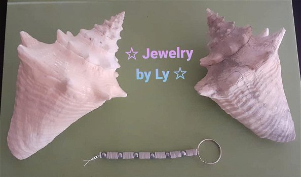 Handmade kralen sleutelhanger paars Jewelry by Ly - 0