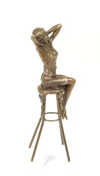 beeld van een Dame op barkruk-brons-beeld , kado - 7