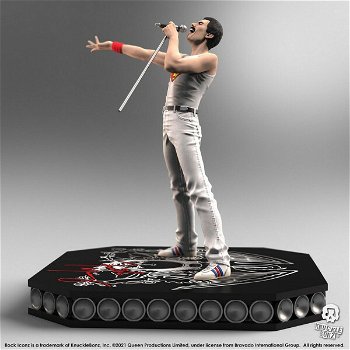 Freddie Mercury Rock Iconz statue - 4