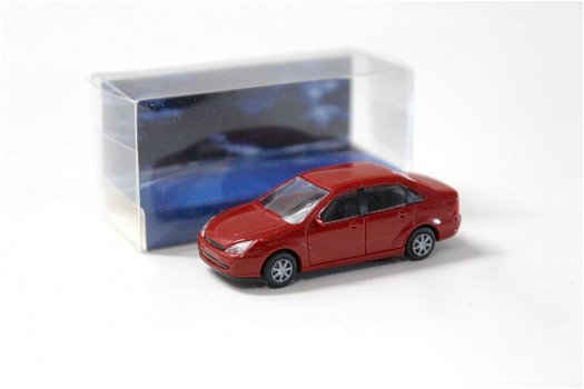 1:87 Rietze Ford Focus sedan 1998 rood - 0