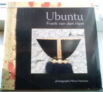 Ubuntu. Frank van den Ham. ISBN 9081116517. - 0