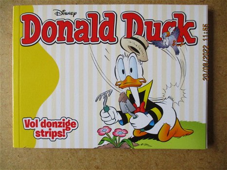 adv6920 donald duck oblong action 16 - 0