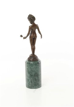 meisje met roos , brons beeld - 4