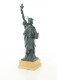Een brons beeld , het vrijheids beeld - 1 - Thumbnail