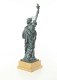 Een brons beeld , het vrijheids beeld - 5 - Thumbnail