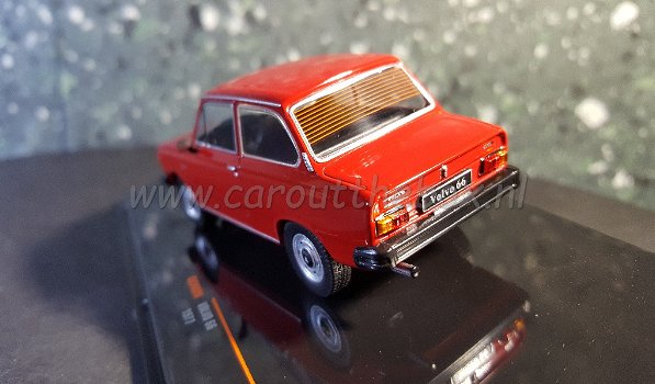 Volvo 66 rood 1977 1:43 Ixo V719 - 2