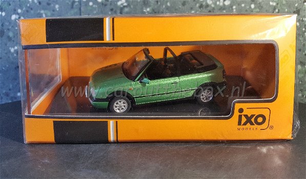 VW Golf cabriolet MKIII groen 1995 1:43 Ixo V728 - 3