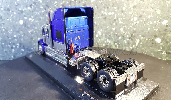 International Lonestar blauw 1:43 Ixo V743 - 2