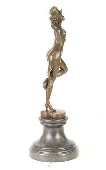 brons beeld , pikante dansesres - 6
