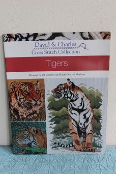  Borduurboek Tigers/Tijgers