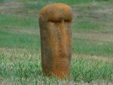 Moai beeld , tuinbeeld