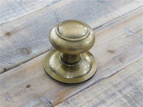 Deurknop van koper , deurknop - 1