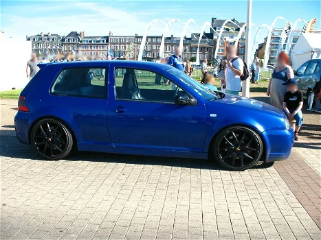 Verkoop Volkswagen Golf IV R32 a 2.000€ - 0