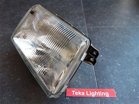 Mitsubishi Tredia (82-89) Koplamp Stanley 001-3231 Rechts NOS - 2