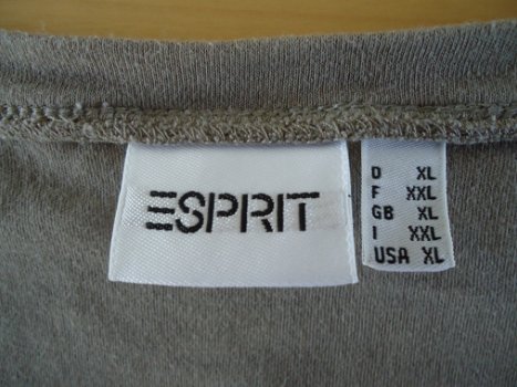 Te koop een beige T-shirt van Esprit met print (maat XL). - 2