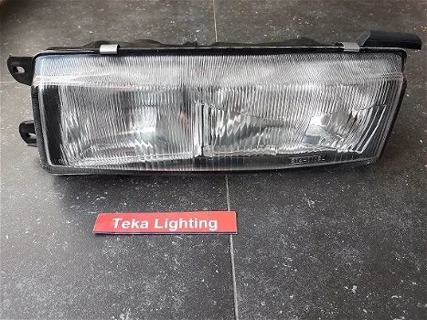 Mitsubishi Lancer IV (88-92) Koplamp 214-1112L Links NOS - 0