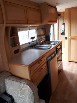 Mooie Elddis Odessey 524 van 2009 met Mover volledig automatisch met eigen douch - 2