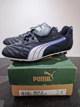 Puma voetbalschoenen (nieuw) - maat 38 - 0