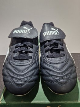 Puma voetbalschoenen (nieuw) - maat 38 - 1