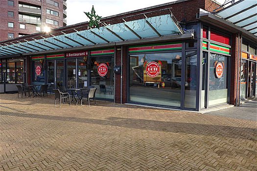 Ter overname Surinaams restaurant Den Haag fors geïnvesteerd - 0
