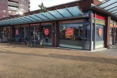 Ter overname Surinaams restaurant Den Haag fors geïnvesteerd