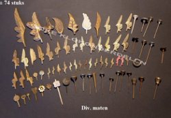 = Friese staartklok onderdelen = ± 74 stuks =48178