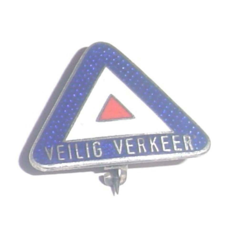 Emaille pin Veilig verkeer - nr. 1