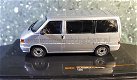 VW T4 Multivan 1990 grijs 1:43 Ixo V754 - 0 - Thumbnail