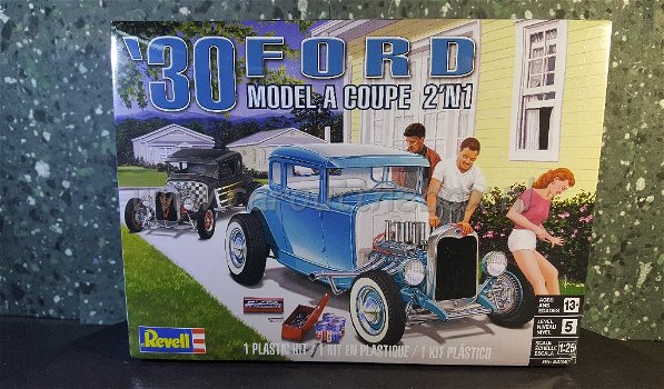 Ford model A coupe 2 in 1 1:25 Revell - 0