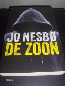 Jo Nesbo-De Zoon+Unni Lindell-Honingval+Nicci Gerrard-Huis van Herinneringen+de Roman Maanlicht.