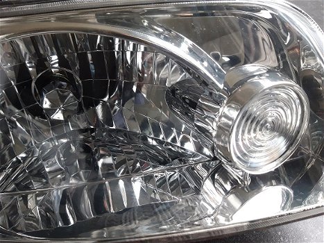 Hyundai Matrix (01-05) Koplamp 92102-170 H4 Rechts NOS - 5