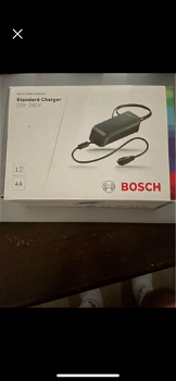 Bosch accu lader - 0