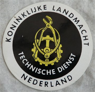 Sticker, Technische Dienst, Nummer 6, Koninklijke Landmacht, jaren'80.(Nr.1) - 1