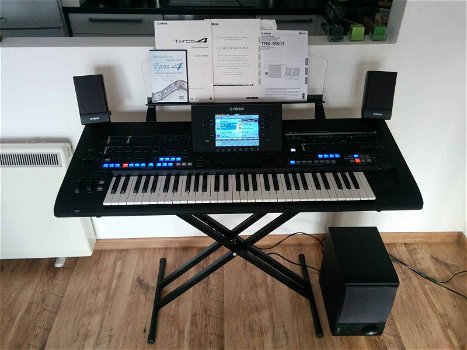 Yamaha Tyros 4 Special Edition Keyboard - 1