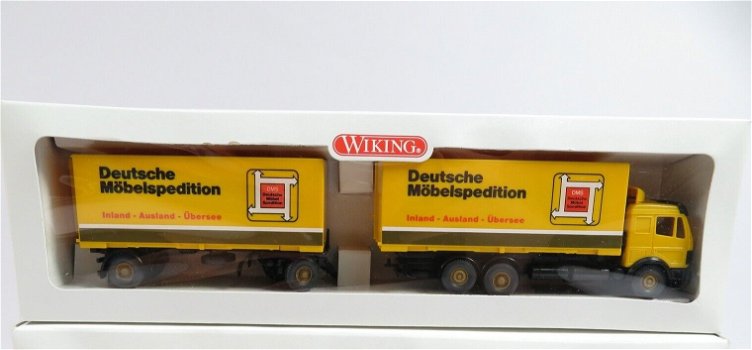 1:87 Wiking Mercedes Benz wisselkoffer truck& trailer - 0