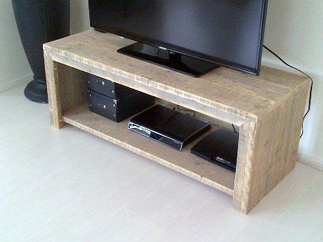 Tv-meubel van gebruikt steigerhout kan ook op maat gemaakt of met een andere indeling of 'kleur' - 3