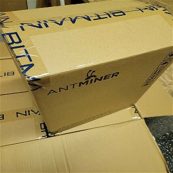 New Bitmain Antminer KA3 (166Th) 3154W + PSU in Carton - 2