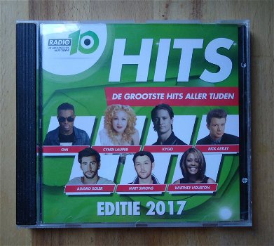 De originele verzamel-CD Radio 10 Hits editie 2017 van Sony. - 0