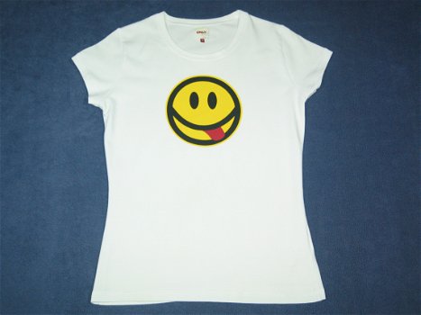 Smiley T-shirt - Medium - Only - 0