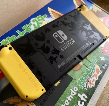 Nintendo Switch Evee + Pikachu - 3
