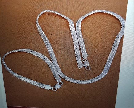 Armband en ketting zilver set - 0