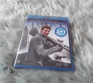 Te koop de nieuwe Blu-ray Oblivion met Tom Cruise (geseald). - 0