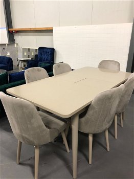 tafel inklapbare eettafel + 6 stoelen (set) 799 euro - 0
