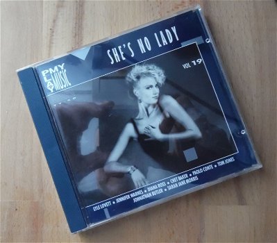 De verzamel-CD Play My Music Volume 19: She's No Lady. - 4