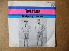  a4697 tom en dick - bloody mary