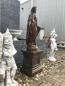 Heilige Madonna , tuinbeeld - 2