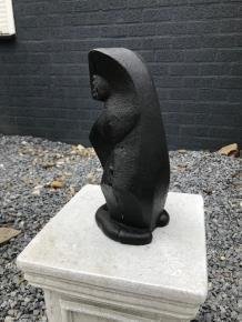 sculptuur van een poes, kat - 1
